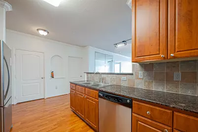 1711 Old Spanish Trail #303, Houston, TX 77054 - Photo 15