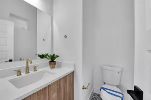 1805 Emir St, Houston, TX 77009 - Photo 25