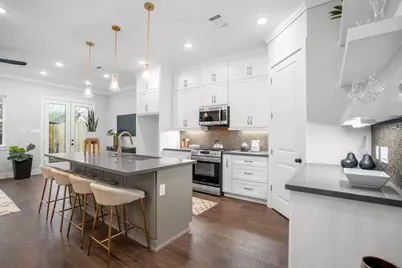 314 N Stiles Street, Houston, TX 77011 - Photo 1