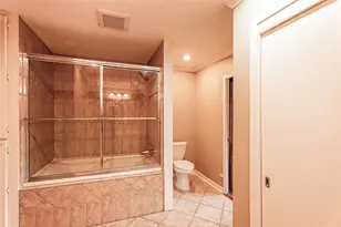 3827 Drake St, Houston, TX 77005 - Photo 19