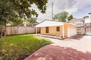 3827 Drake St, Houston, TX 77005 - Photo 29