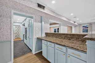 3827 Drake St, Houston, TX 77005 - Photo 17