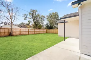 8056 Meadowbrook Dr, Houston, TX 77017 - Photo 27