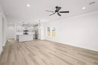 8056 Meadowbrook Drive, Houston, TX 77017 - Photo 5
