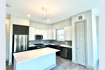 401 W 25th Street #1423, Houston, TX 77008 - Photo 11