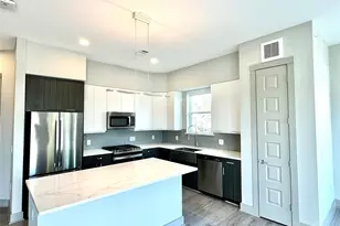 401 W 25th St, Houston, TX 77008 - Photo 11
