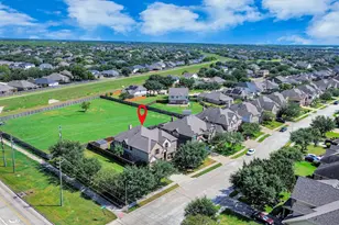3421 Brentwood Ln, Pearland, TX 77581 - Photo 3