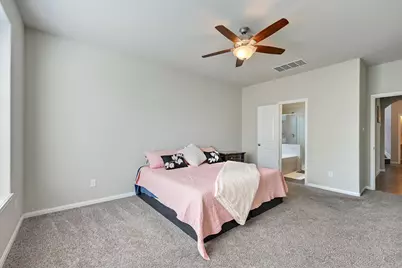 4706 Los Pines Way, Bryan, TX 77807 - Photo 11