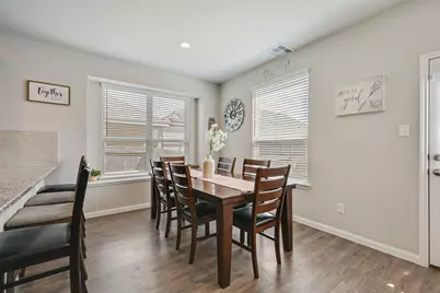 4706 Los Pines Way, Bryan, TX 77807 - Photo 9