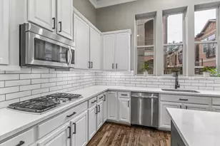 5607 Cohn Meadows, Houston, TX 77007 - Photo 5