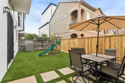 5607 Cohn Meadows, Houston, TX 77007 - Photo 27