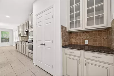 22 Westwinds Circle NE, The Woodlands, TX 77382 - Photo 13