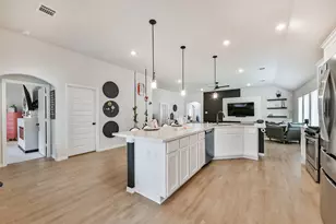 248 Eagleville Dr, Alvin, TX 77511 - Photo 11