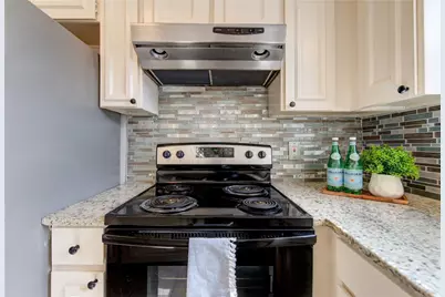 14633 Perthshire Road, Houston, TX 77079 - Photo 15