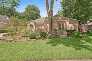 30 N Castlegreen Cir, The Woodlands, TX 77381 - Photo 1