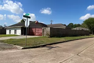 5326 Jorns St, Houston, TX 77045 - Photo 5