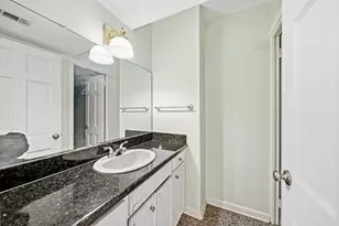 11730 Denise Dr, Houston, TX 77024 - Photo 35