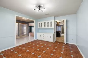 11131 Kitty Brook Dr, Houston, TX 77071 - Photo 5