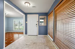 11131 Kitty Brook Dr, Houston, TX 77071 - Photo 3