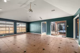 11131 Kitty Brook Dr, Houston, TX 77071 - Photo 7