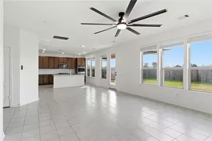 12806 Mossy Knl Dr, Houston, TX 77044 - Photo 7