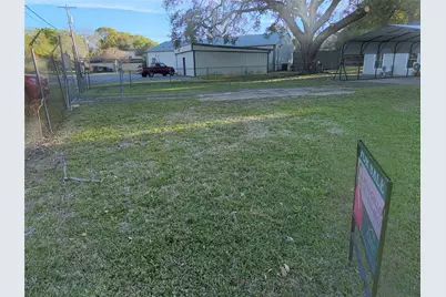 406 S 7th Street, Alvin, TX 77511 - Photo 3