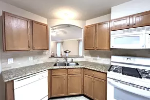 16307 Bettong Ct, Sugar Land, TX 77498 - Photo 7