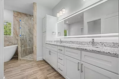 242 Private Road 77004, Liberty, TX 77575 - Photo 19
