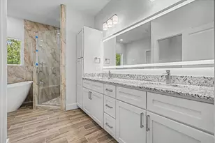 242 Private Road 77004, Liberty, TX 77575 - Photo 19