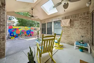 1335 Bullock Ln, Houston, TX 77055 - Photo 23