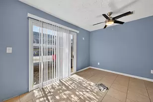 1701 Upland Dr, Houston, TX 77043 - Photo 9