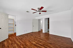 1701 Upland Dr, Houston, TX 77043 - Photo 19