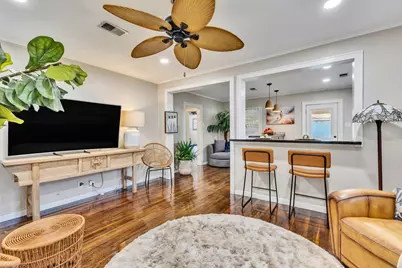 801 18th Avenue N, Galveston, TX 77590 - Photo 9