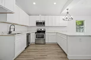 5030 Rapido Rd, Houston, TX 77033 - Photo 9