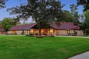16826 E Maglitto Cir, Tomball, TX 77377 - Photo 1