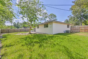 301 Brandywyne Dr, Friendswood, TX 77546 - Photo 31