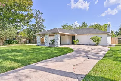 301 Brandywyne Drive, Friendswood, TX 77546 - Photo 1