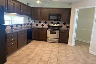 2214 S Ferrisburg Ct, Sugar Land, TX 77478 - Photo 5