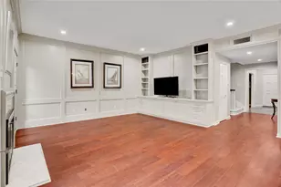 7514 Olympia Dr, Houston, TX 77063 - Photo 11