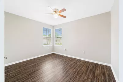 1109 W 10th Street, Freeport, TX 77541 - Photo 13