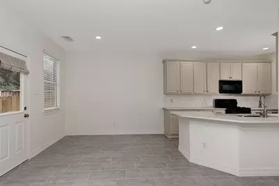 7 Peach Ridge Drive, The Woodlands, TX 77382 - Photo 7