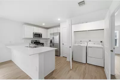 7335 Greenbriar Canyon Lane, Katy, TX 77493 - Photo 3