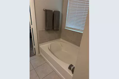 15703 Cairnwell Bend Drive, Humble, TX 77346 - Photo 7