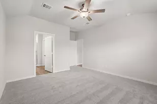624 Woodhave Lakes Dr, La Marque, TX 77568 - Photo 9