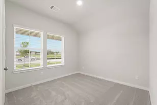 624 Woodhave Lakes Dr, La Marque, TX 77568 - Photo 13