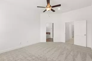 548 Red Cascade Trl, Willis, TX 77318 - Photo 11