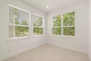 548 Red Cascade Trl, Willis, TX 77318 - Photo 7