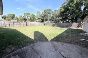 113 Buttercup Street St, Lake Jackson, TX 77566 - Photo 23