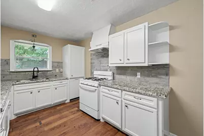 503 Northwood Drive, Conroe, TX 77303 - Photo 11