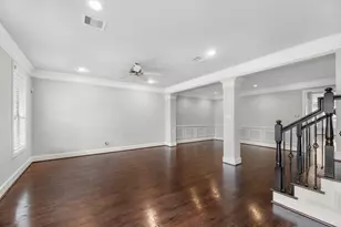 247 W 25th St, Houston, TX 77008 - Photo 5